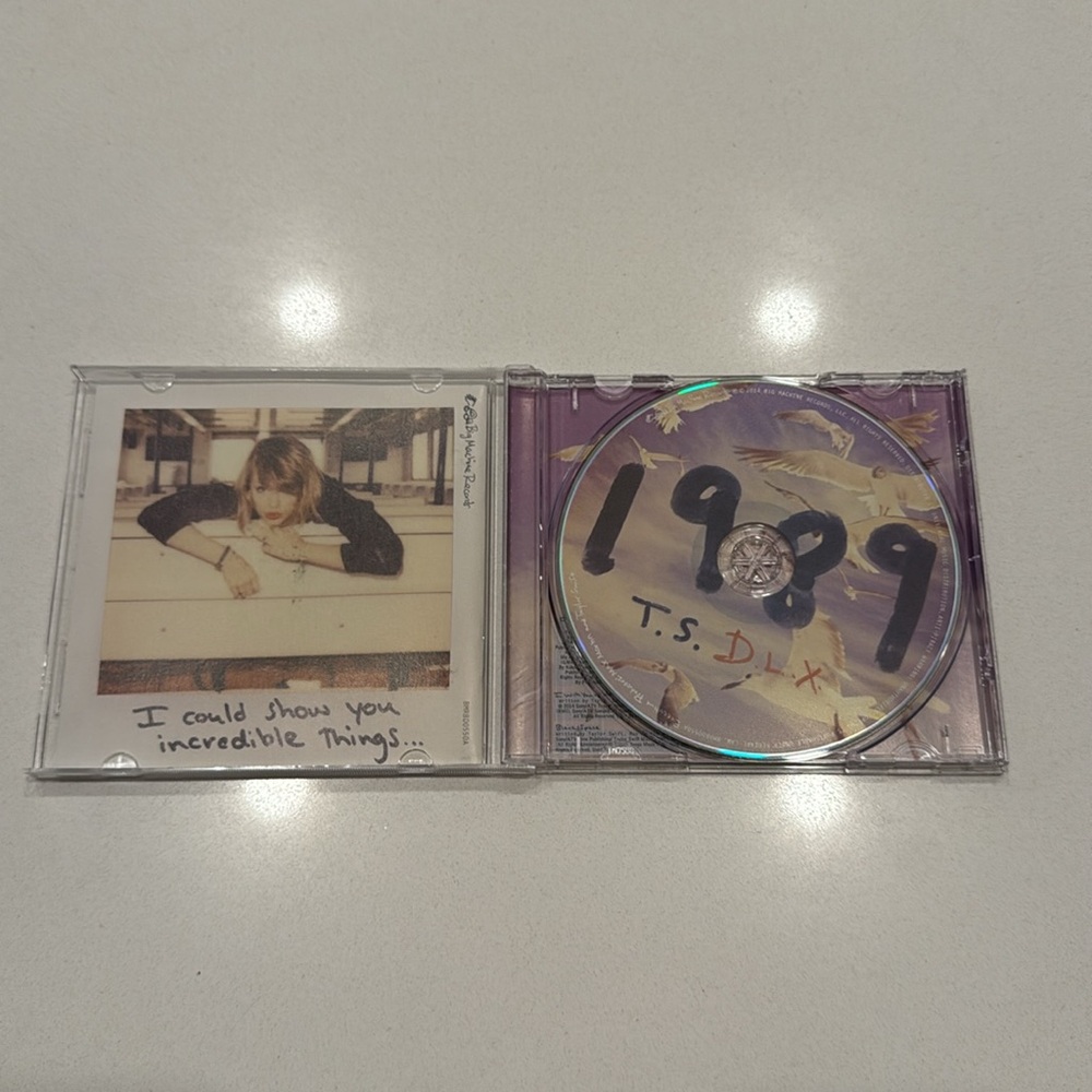 Taylor Swift Album Collection - Picture 3 of 4